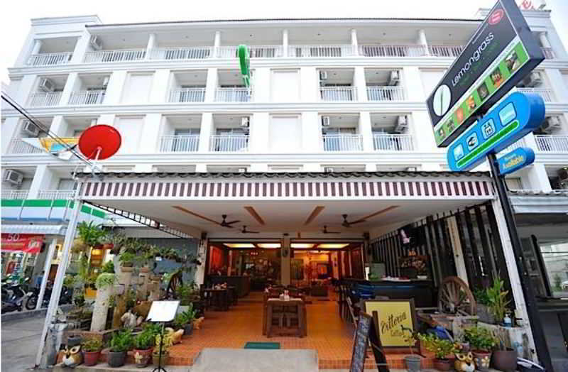 Lemongrass 3*